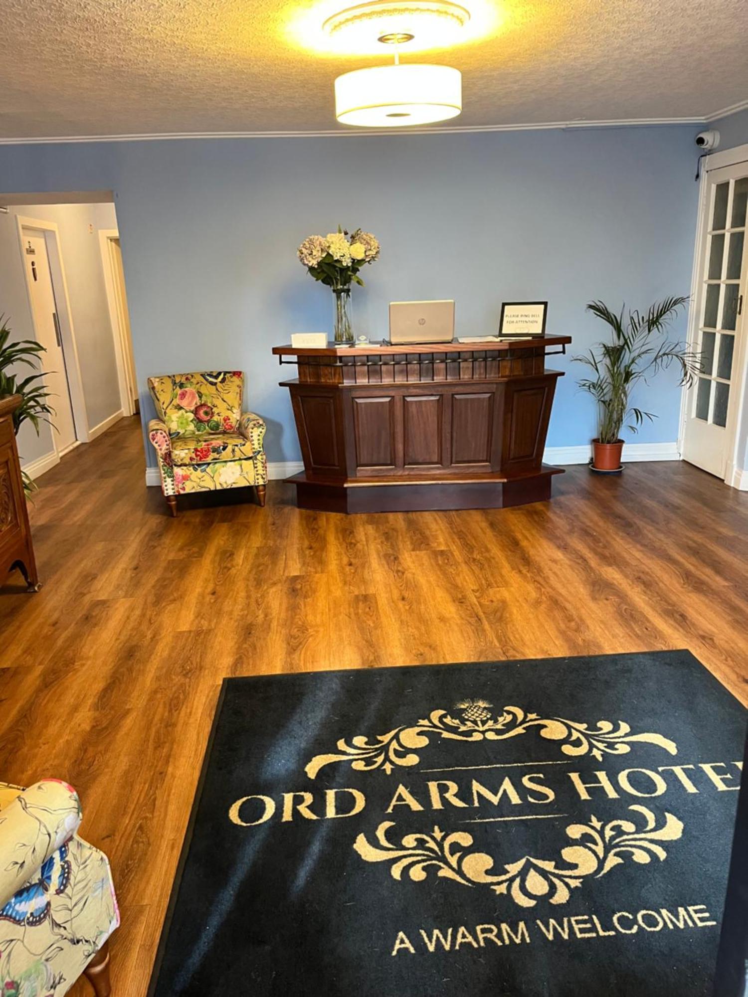 Ord Arms Hotel Muir of Ord Extérieur photo