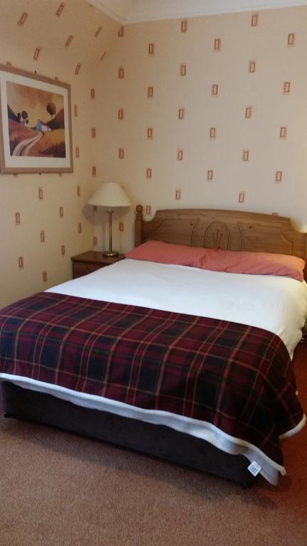 Ord Arms Hotel Muir of Ord Extérieur photo